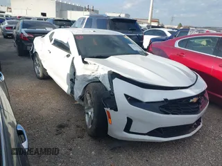 2019 Chevrolet Camaro 1LS with VIN 1G1FB1RX4K0158377, listed as a IAAI auction lot 41113026 with 29,927 mi miles. Bid and sale history available at carsss.com. Image 1.