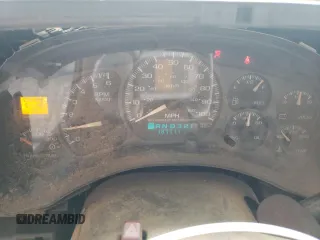 2002 GMC Sierra 1500HD SLE z VIN 1GTGK13U12F187178, wystawiony jako Copart lot #86453504 z przebiegiem 187 711 mil mil oraz Szkody całkowita. Historia ofert i sprzedaży dostępna na DreamBid. Obrazek 9.