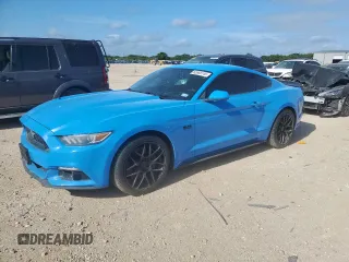 2017 Ford Mustang GT z VIN 1FA6P8CF8H5210001, wystawiony jako Copart lot #62688745 z przebiegiem Nie podano mil oraz Szkoda całkowita • Salvage title. Historia ofert i sprzedaży dostępna na DreamBid. Obrazek 1.