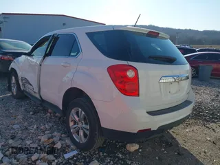 2014 Chevrolet Equinox LS z VIN 1GNALAEK5EZ129079, wystawiony jako IAAI lot #41412781 z przebiegiem 142 130 mil mil oraz . Historia ofert i sprzedaży dostępna na DreamBid. Obrazek 3.