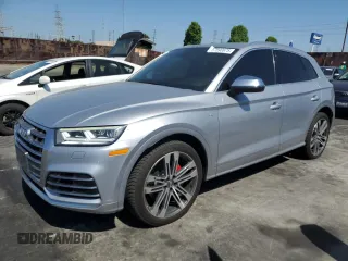 2018 Audi SQ5 Premium Plus z VIN WA1A4AFY2J2070806, wystawiony jako Copart lot #57590675 z przebiegiem 62 087 mil mil oraz Szkoda całkowita • Salvage title. Historia ofert i sprzedaży dostępna na DreamBid. Obrazek 1.