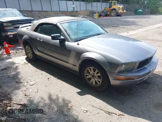 2006 Ford Mustang Standard with VIN 1ZVFT84N865179760, listed as a IAAI auction lot 42629541 with 90,095 mi miles and . Bid and sale history available at DreamBid. Image 1.
