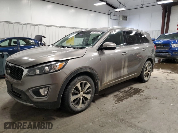 2016 Kia Sorento EX with VIN 5XYPHDA51GG103635, listed as a Copart auction lot 47126725 with 187,003 mi miles and Salvage Title. Bid and sale history available at carsss.com. Image 1.