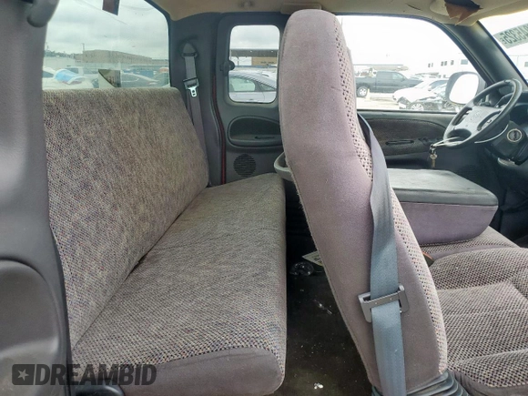 1998 Dodge 1500 with VIN 1B7HC13Y2WJ171868, listed as a Copart auction lot 55845325 with 170,017 mi miles and Clean Title. Bid and sale history available at DreamBid. Image 10.
