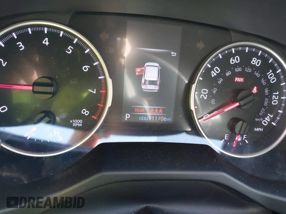 2019 Toyota RAV4 XLE with VIN 2T3W1RFV3KC002372, listed as a IAAI auction lot 41701236 with 111,706 mi miles. Bid and sale history available at carsss.com. Image 7.