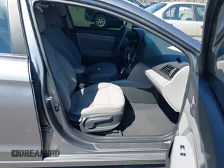 2018 Hyundai Elantra SEL z VIN 5NPD84LF5JH336295, wystawiony jako IAAI lot #41786963 z przebiegiem 96 399 mil mil oraz . Historia ofert i sprzedaży dostępna na DreamBid. Obrazek 5.