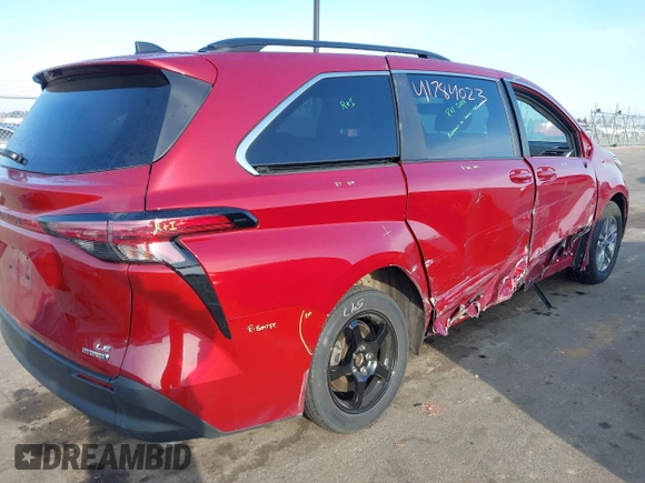 2022 Toyota Sienna LE z VIN 5TDKRKEC0NS093524, wystawiony jako IAAI lot #41784023 z przebiegiem 40 887 mil mil oraz . Historia ofert i sprzedaży dostępna na DreamBid. Obrazek 4.