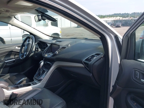 2013 Ford Escape SEL с VIN 1FMCU9H92DUB12172, выставлен на аукционе IAAI как лот 42625786 с пробегом 149 770 миль миль и . История ставок и продаж доступна на DreamBid. Изображение 5.