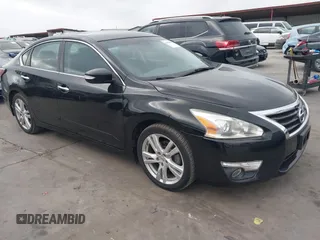 2014 Nissan Altima SL with VIN 1N4BL3AP0EC155835, listed as a IAAI auction lot 41801034 with 121,329 mi miles and . Bid and sale history available at DreamBid. Image 1.