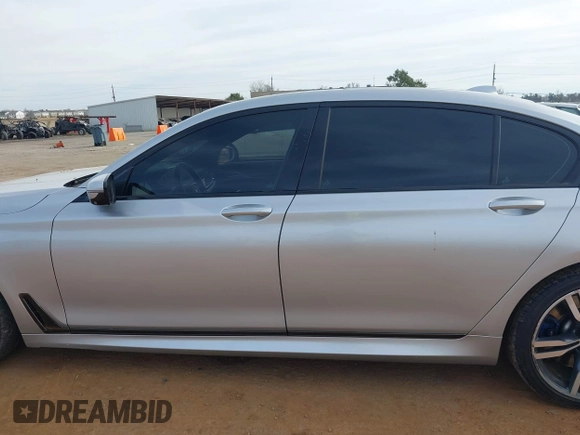 2019 BMW 7 Series 740i с VIN WBA7E2C57KB216466, выставлен на аукционе IAAI как лот 41689258 с пробегом 79 962 миль миль и . История ставок и продаж доступна на DreamBid. Изображение 15.