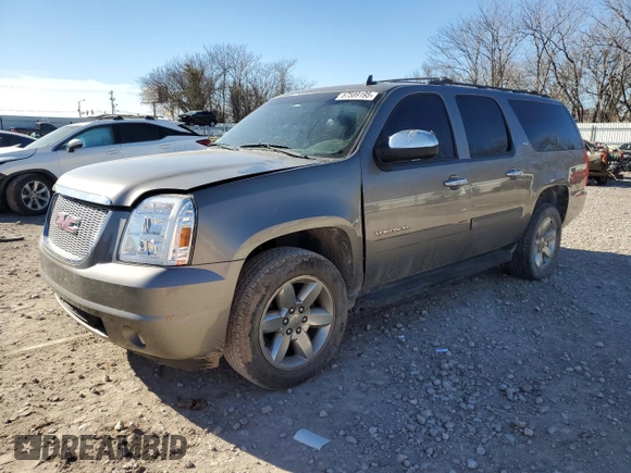 2012 GMC Yukon XL SLT with VIN 1GKS2KE72CR279315, listed as a Copart auction lot 87589195 with 220,584 mi miles and Salvage Title. Bid and sale history available at carsss.com. Image 1.