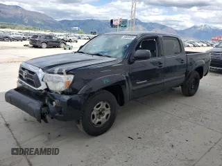 2015 Toyota Tacoma z VIN 5TFJX4CN9FX060941, wystawiony jako Copart lot #56606505 z przebiegiem Nie podano mil oraz Szkoda całkowita • Salvage title. Historia ofert i sprzedaży dostępna na DreamBid. Obrazek 1.