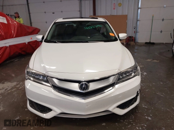 2018 Acura ILX with VIN 19UDE2F31JA007939, listed as a IAAI auction lot 41283196 with 52,252 mi miles and . Bid and sale history available at DreamBid. Image 12.