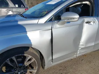 2019 Ford Fusion Titanium with VIN 3FA6P0K97KR269817, listed as a IAAI auction lot 40880869 with 93,025 mi miles. Bid and sale history available at carsss.com. Image 19.