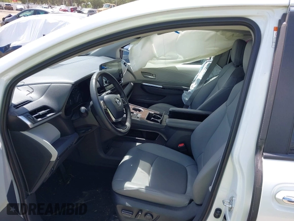 2022 Toyota Sienna XLE с VIN 5TDYRKECXNS074912, выставлен на аукционе IAAI как лот 42266527 с пробегом 59 596 миль миль и . История ставок и продаж доступна на DreamBid. Изображение 5.