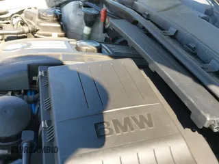 2007 BMW 3 Series 335i с VIN WBAVB73507KY60010, выставлен на аукционе IAAI как лот 42888068 с пробегом 96 469 миль миль и . История ставок и продаж доступна на DreamBid. Изображение 12.