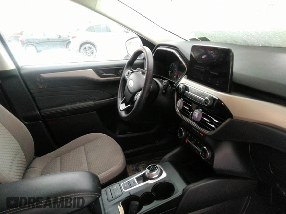 2022 Ford Escape SE with VIN 1FMCU9G61NUB97448, listed as a IAAI auction lot 41567257 with 50,485 mi miles. Bid and sale history available at carsss.com. Image 5.