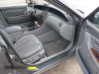 2004 Toyota Avalon XL with VIN 4T1BF28B14U380288, listed as a IAAI auction lot 42228778 with 321,988 mi miles and . Bid and sale history available at carsss.com. Image 5.