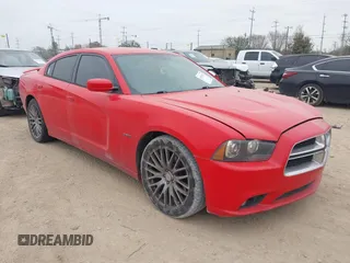 2014 Dodge Charger RT z VIN 2C3CDXCTXEH199291, wystawiony jako IAAI lot #41591362 z przebiegiem 113 452 mil mil oraz . Historia ofert i sprzedaży dostępna na DreamBid. Obrazek 1.