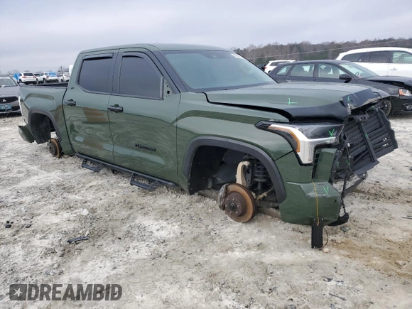 2022 Toyota Tundra 4WD SR5 with VIN 5TFLA5DB6NX008072, listed as a Copart auction lot 43250375 with 79,108 mi miles and Salvage Title. Bid and sale history available at carsss.com. Image 4.