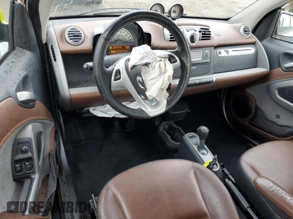 2014 Smart fortwo Pure with VIN WMEEJ3BAXEK745569, listed as a Copart auction lot 48601055 with 114,673 mi miles and Salvage title. Bid and sale history available at DreamBid. Image 8.