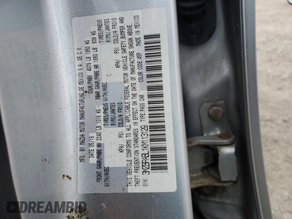 2019 Mazda 3 z VIN 3MZBPABL1KM113129, wystawiony jako Copart lot #48610145 z przebiegiem Nie podano mil oraz Szkoda całkowita • Salvage title. Historia ofert i sprzedaży dostępna na DreamBid. Obrazek 12.