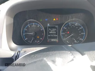 2018 Toyota RAV4 LE with VIN 2T3ZFREV6JW483845, listed as a IAAI auction lot 41289219 with 28,342 mi miles. Bid and sale history available at carsss.com. Image 7.