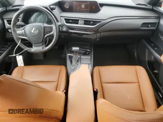 2019 Lexus UX 200 z VIN JTHY3JBH2K2017553, wystawiony jako Copart lot #52984105 z przebiegiem 22 187 mil mil oraz Szkoda całkowita • Salvage title. Historia ofert i sprzedaży dostępna na DreamBid. Obrazek 8.