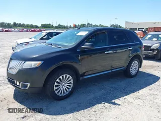 2013 Lincoln MKX z VIN 2LMDJ6JK8DBL01721, wystawiony jako IAAI lot #42318200 z przebiegiem 186 469 mil mil oraz . Historia ofert i sprzedaży dostępna na DreamBid. Obrazek 2.