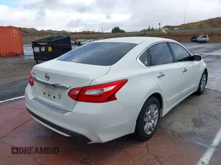 2016 Nissan Altima SL with VIN 1N4AL3AP2GC278602, listed as a IAAI auction lot 41511721 with 148,711 mi miles and . Bid and sale history available at carsss.com. Image 4.