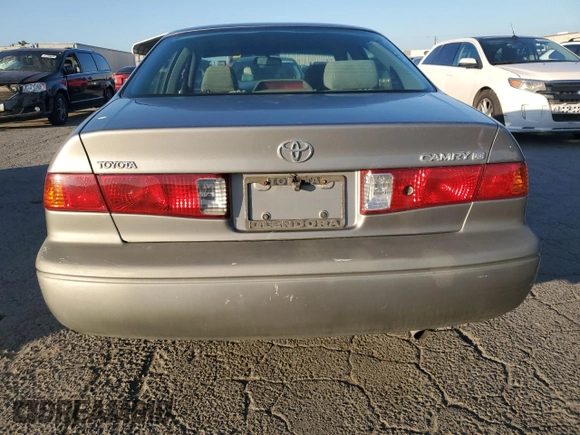 2001 Toyota Camry CE with VIN 4T1BG22K01U078895, listed as a Copart auction lot 88542735 with 225,579 mi miles and Clean Title. Bid and sale history available at carsss.com. Image 6.