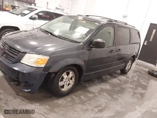 2008 Dodge Grand Caravan SE with VIN 1D8HN44H88B126071, listed as a IAAI auction lot 41537148 with 231,840 mi miles. Bid and sale history available at carsss.com. Image 2.