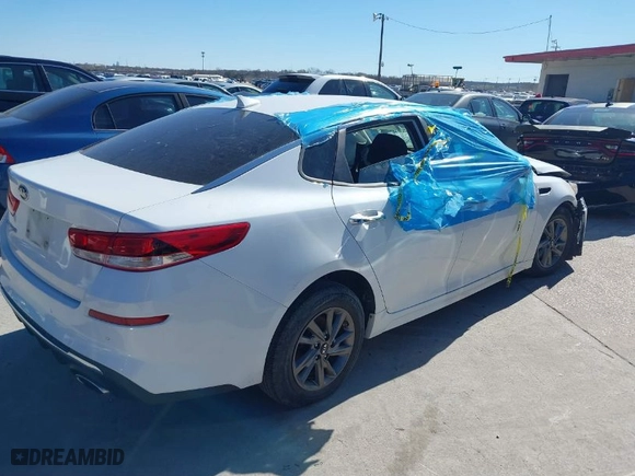 2020 Kia Optima LX with VIN 5XXGT4L38LG429263, listed as a IAAI auction lot 41704297 with 77,146 mi miles. Bid and sale history available at carsss.com. Image 4.