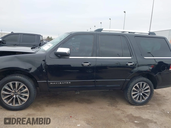 2016 Lincoln Navigator Select z VIN 5LMJJ2HT3GEL05459, wystawiony jako IAAI lot #41642906 z przebiegiem 53 459 mil mil oraz . Historia ofert i sprzedaży dostępna na DreamBid. Obrazek 14.