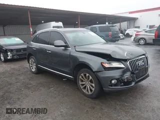 2017 Audi Q5 Premium with VIN WA1C2AFPXHA070817, listed as a IAAI auction lot 41127583 with 101,671 mi miles. Bid and sale history available at carsss.com. Image 1.