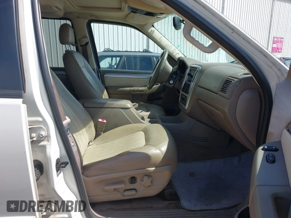 2003 Mercury Mountaineer Convenience with VIN 4M2DU86W93ZJ18901, listed as a IAAI auction lot 42655835 with Not provided miles and . Bid and sale history available at DreamBid. Image 5.