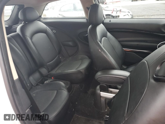 2014 MINI Paceman z VIN WMWSS1C58EWN46661, wystawiony jako Copart lot #72688514 z przebiegiem 95 432 mil mil oraz Szkoda całkowita • Salvage title. Historia ofert i sprzedaży dostępna na DreamBid. Obrazek 10.