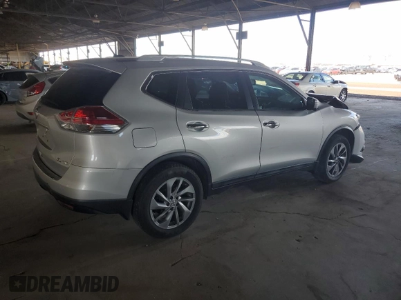 2015 Nissan Rogue SL z VIN 5N1AT2MV7FC850725, wystawiony jako Copart lot #54993195 z przebiegiem 98 804 mil mil oraz Szkoda całkowita • Salvage title. Historia ofert i sprzedaży dostępna na DreamBid. Obrazek 3.
