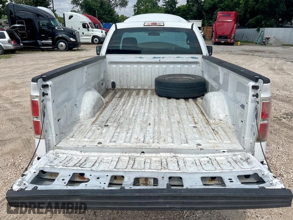 2012 Ford F-150 XL with VIN 1FTPF1CF1CKE39185, listed as a Copart auction lot 59417685 with 225,024 mi miles and Clean title. Bid and sale history available at DreamBid. Image 9.