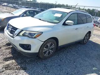2017 Nissan Pathfinder Platinum with VIN 5N1DR2MN9HC601874, listed as a IAAI auction lot 42275736 with 169,467 mi miles and . Bid and sale history available at DreamBid. Image 18.