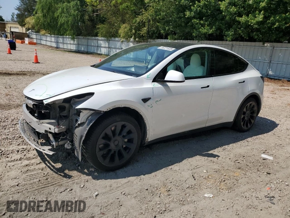 2022 Tesla Model Y Long Range z VIN 7SAYGDEE1NF354633, wystawiony jako Copart lot #55221835 z przebiegiem 53 821 mil mil oraz Szkoda całkowita • Salvage title. Historia ofert i sprzedaży dostępna na DreamBid. Obrazek 1.