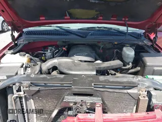 2005 Chevrolet Tahoe LT z VIN 1GNEK13T25R261555, wystawiony jako IAAI lot #42060225 z przebiegiem 151 190 mil mil oraz . Historia ofert i sprzedaży dostępna na DreamBid. Obrazek 10.