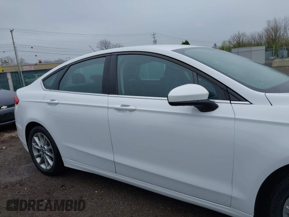 2017 Ford Fusion SE with VIN 3FA6P0H78HR372338, listed as a IAAI auction lot 41919442 with 78,979 mi miles. Bid and sale history available at carsss.com. Image 13.