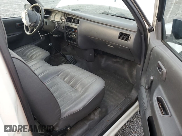 1995 Toyota T100 with VIN JT4UD10D6S0006919, listed as a Copart auction lot 85435184 with 262,173 mi miles and Salvage Title. Bid and sale history available at carsss.com. Image 8.