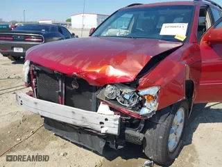 2003 Toyota Highlander with VIN JTEHF21A530120526, listed as a IAAI auction lot 41908513 with 273,718 mi miles. Bid and sale history available at carsss.com. Image 6.