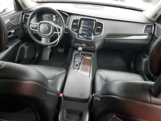 2018 Volvo XC90 Momentum with VIN YV4102XK6J1323064, listed as a Copart auction lot 80580774 with 208,422 mi miles and Clean Title. Bid and sale history available at carsss.com. Image 8.