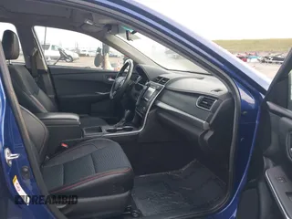 2015 Toyota Camry XLE with VIN 4T1BF1FK3FU938285, listed as a IAAI auction lot 42055997 with 140,636 mi miles. Bid and sale history available at carsss.com. Image 5.