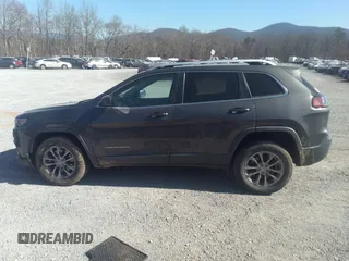 2019 Jeep Cherokee Latitude Plus with VIN 1C4PJMLX9KD413915, listed as a IAAI auction lot 41747608 with 50,390 mi miles and . Bid and sale history available at DreamBid. Image 15.