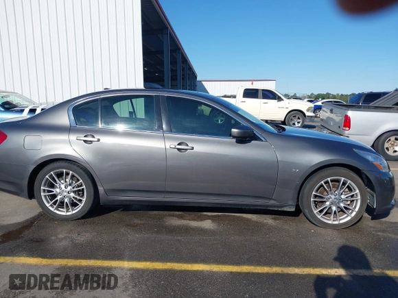 2015 Infiniti Q40 with VIN JN1CV6AP8FM501297, listed as a IAAI auction lot 42035310 with 294,962 mi miles. Bid and sale history available at carsss.com. Image 13.