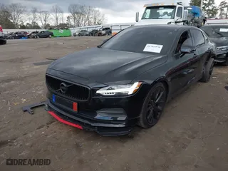 2018 Volvo S90 Momentum with VIN LVY982AK8JP005735, listed as a IAAI auction lot 41703970 with 98,080 mi miles. Bid and sale history available at carsss.com. Image 19.